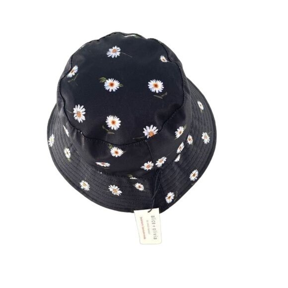 NWT Alice & Olivia by Stacy Bendet Black White Reversable Daisy Print Bucket Hat main image 5